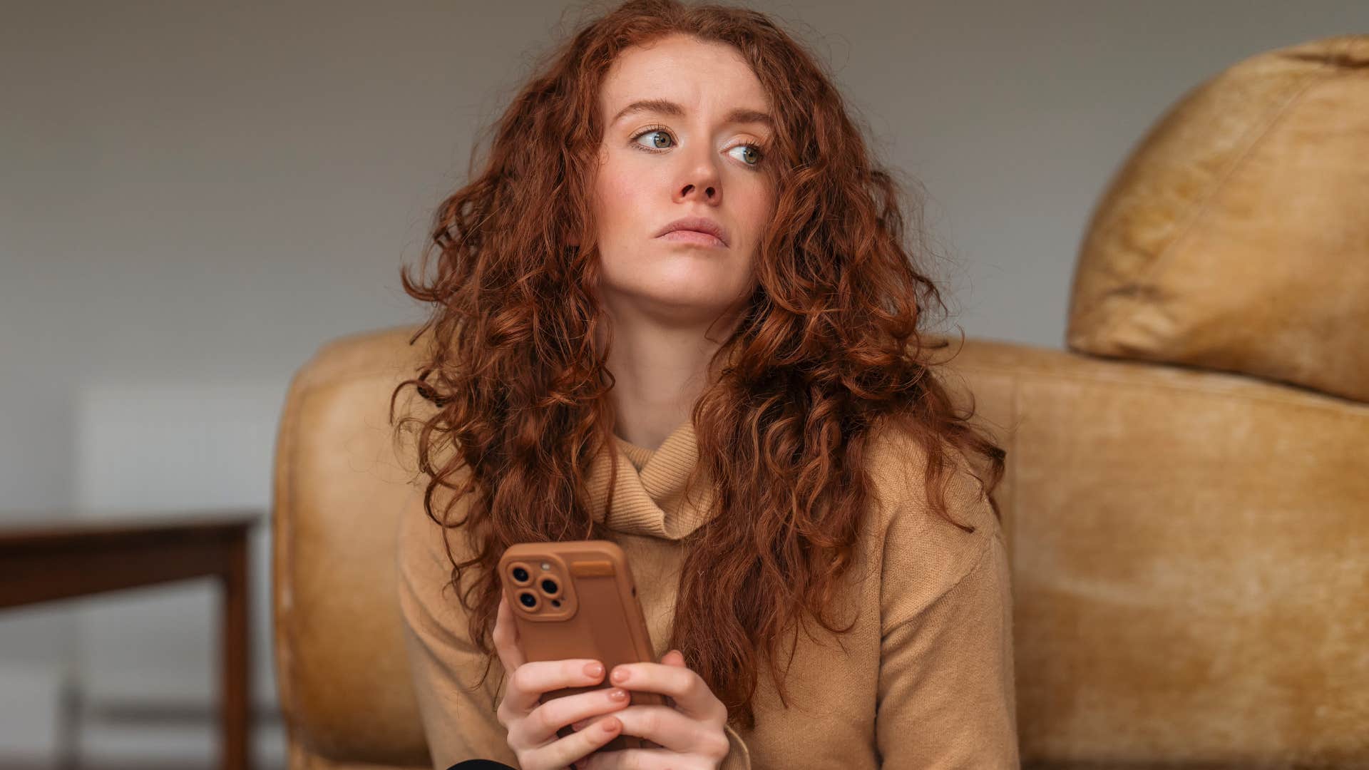 high iq woman bored by gossip and small talk