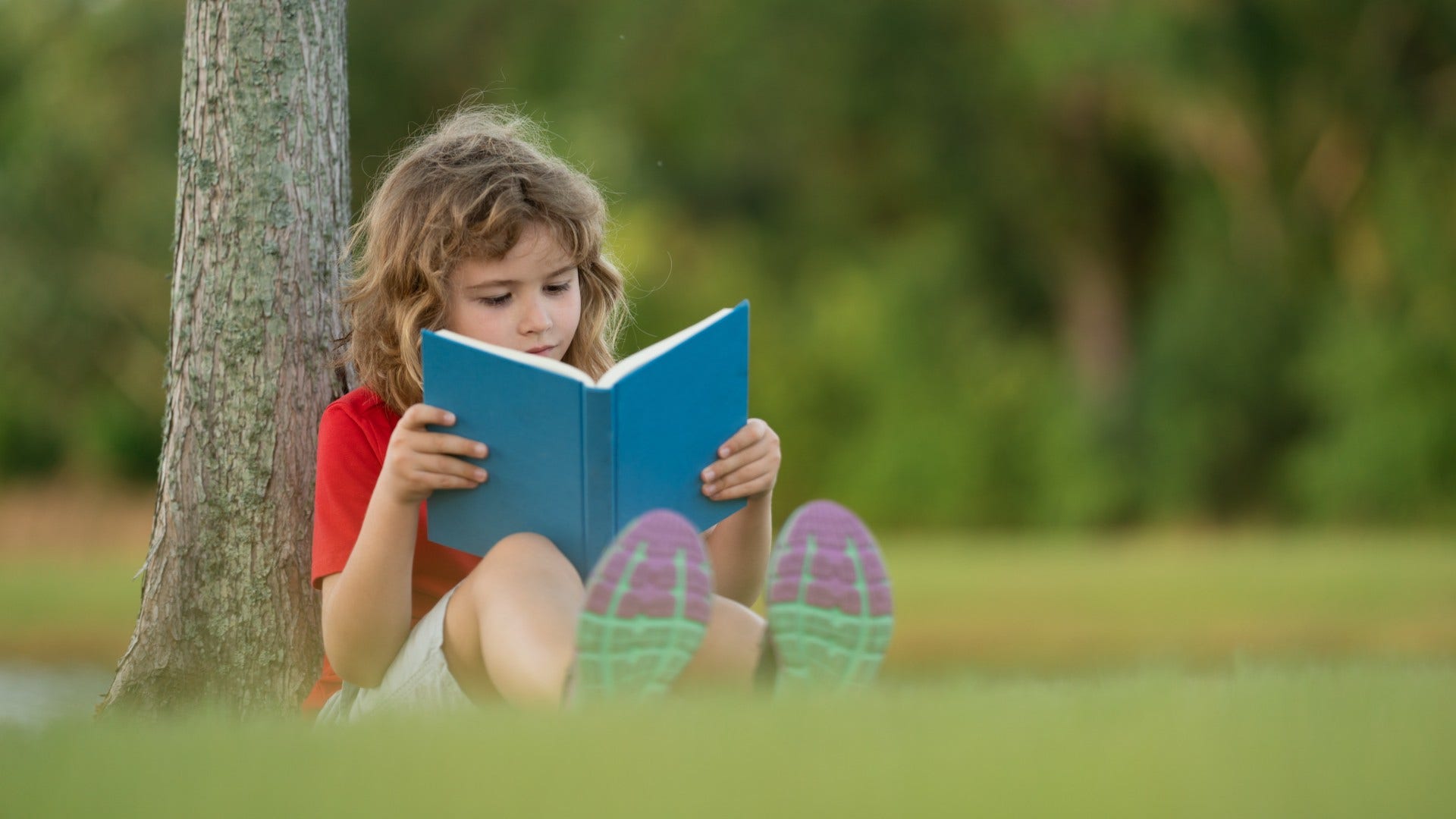 kid entertaining themself that shows parenting paid off