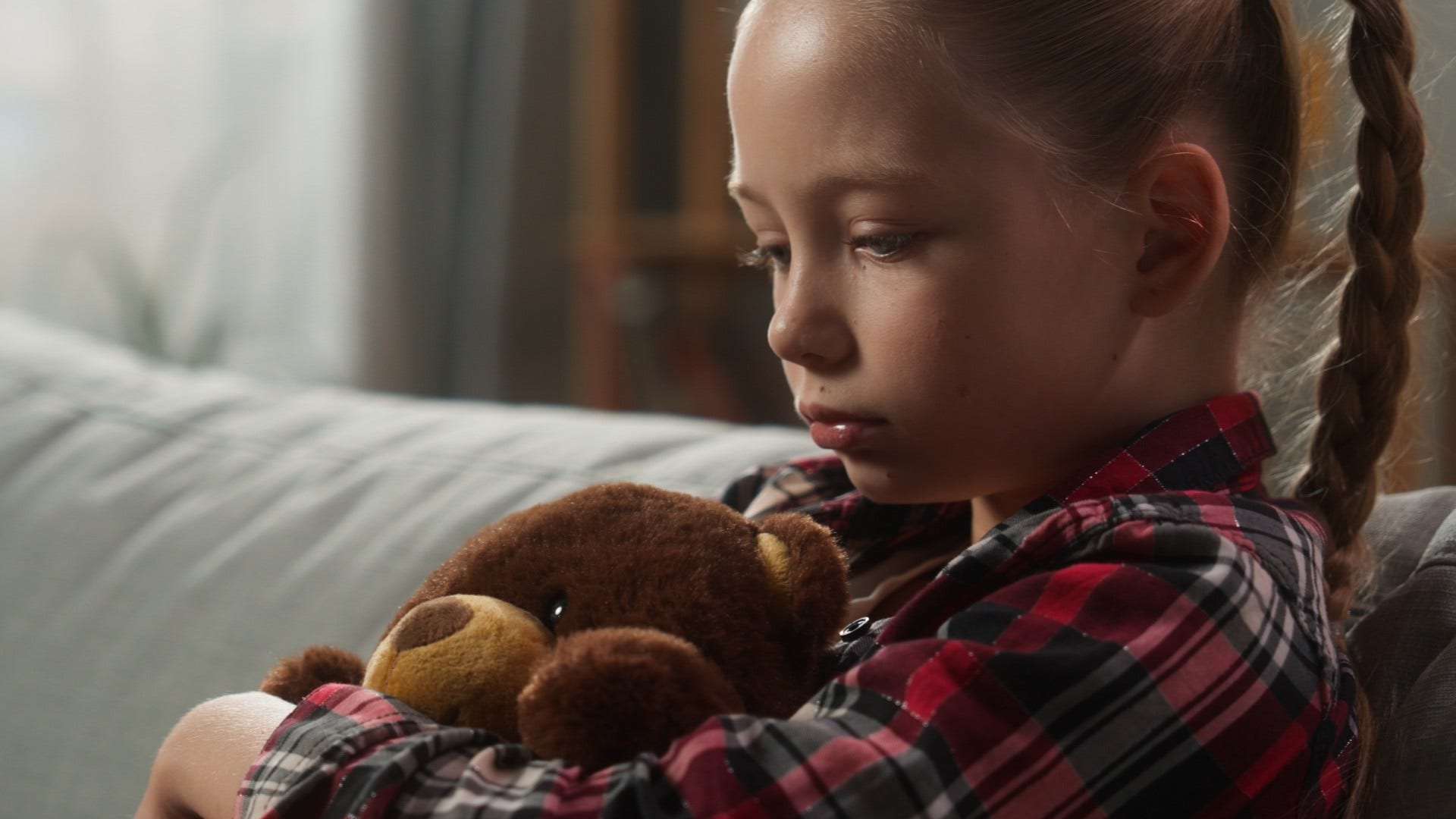 child who manages disappointments without collapsing as a sign parenting paid off