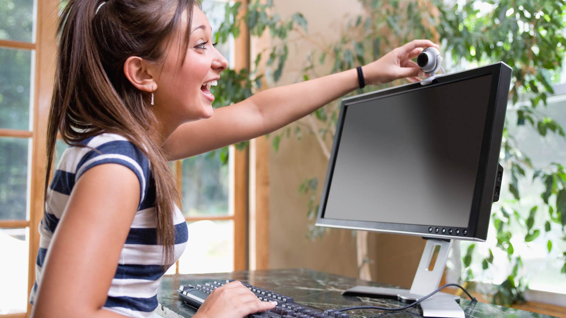 if you grew up in the early 2000s you probably learned these life skills no one teaches now creating a myspace page