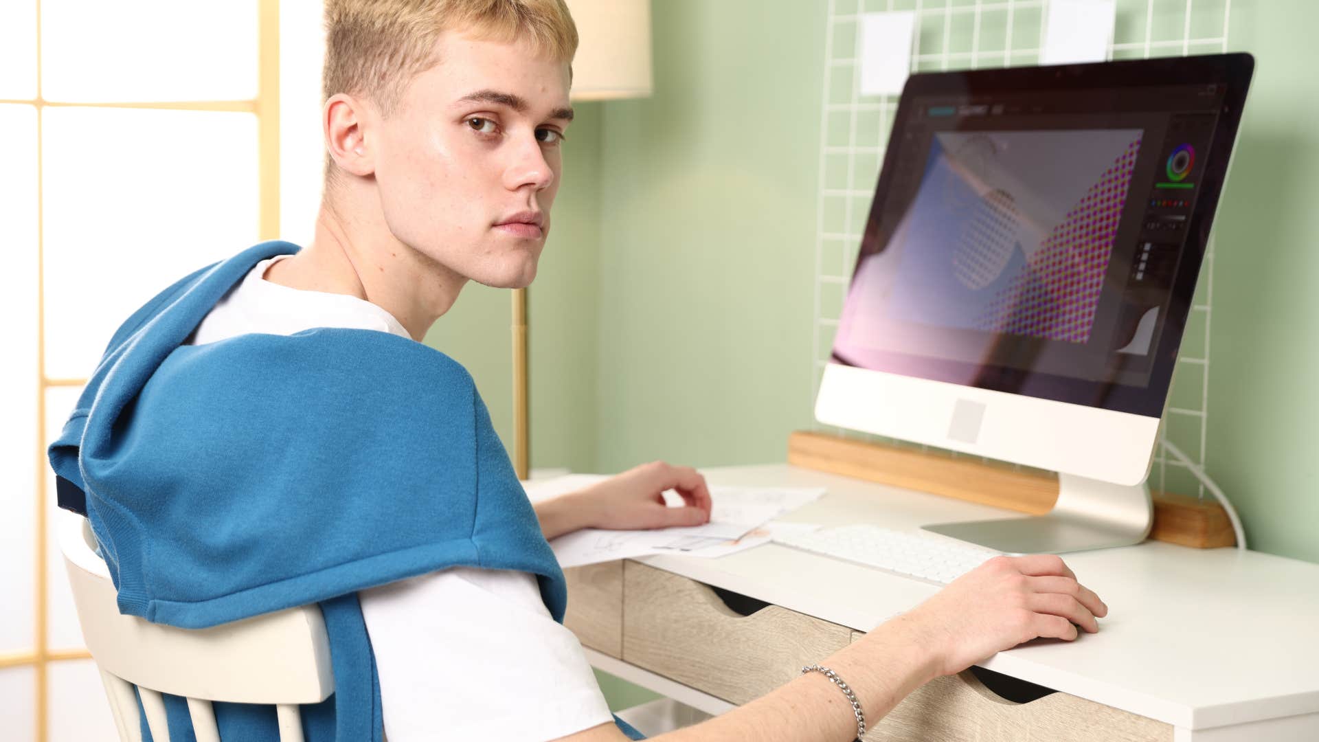 if you grew up in the early 2000s you probably learned these life skills no one teaches now mastering patience through dial up internet