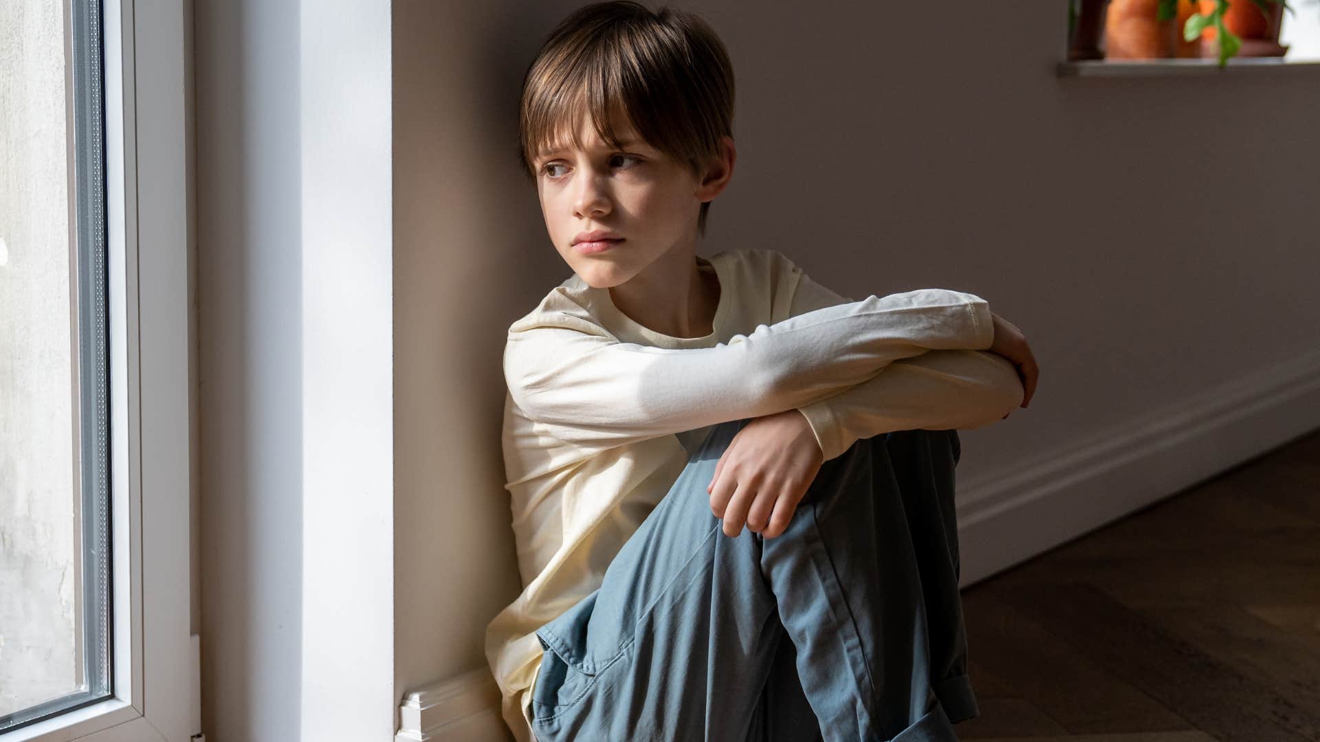 Little kid regulating themselves alone at home.