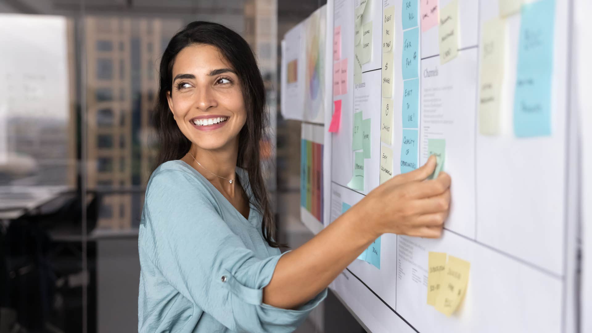 woman without performance anxiety giving presentation