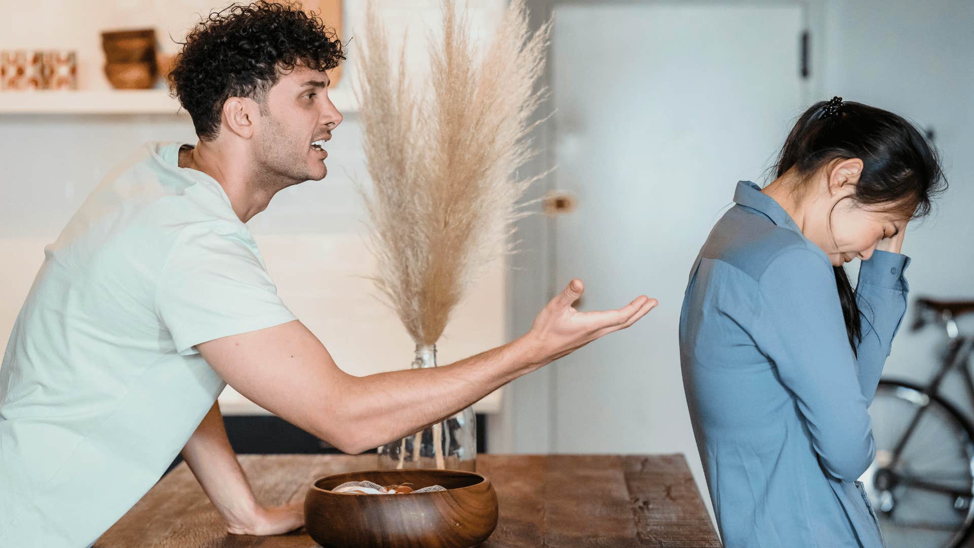 angry outbursts signs my husband was cheating