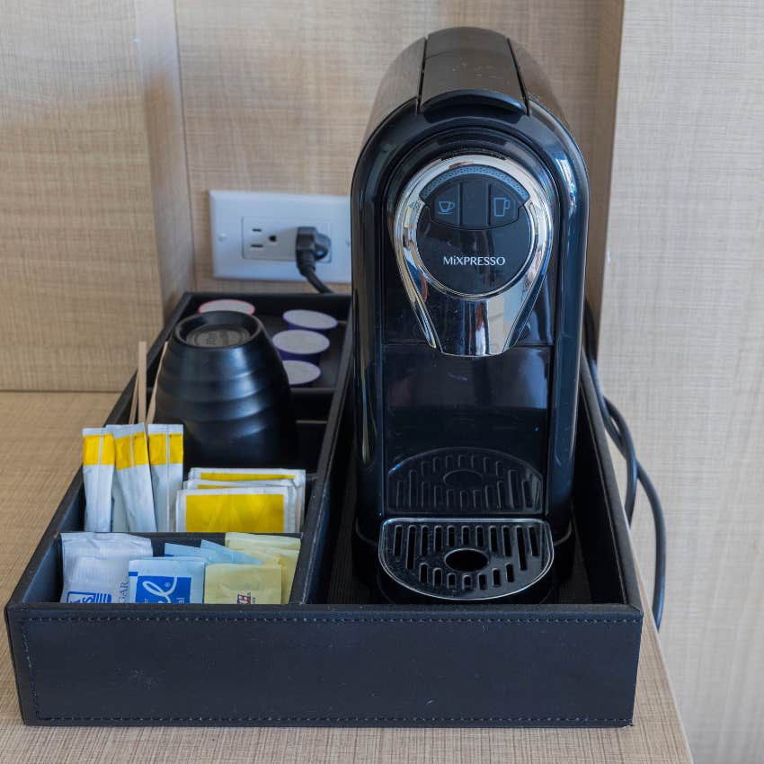 hotel coffee maker flight attendant hack cleaning underwear coffee maker