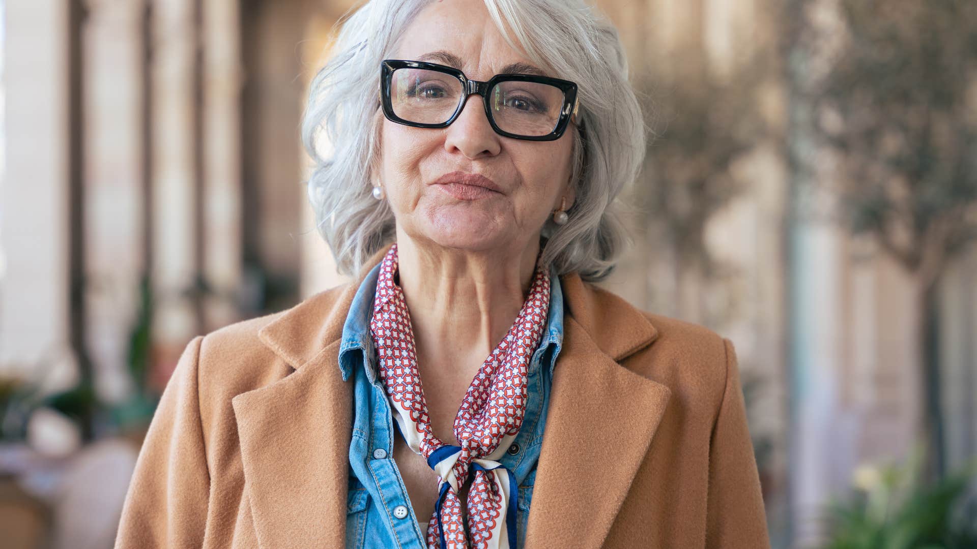 woman who is not looking for validation and has zero desire to be fake