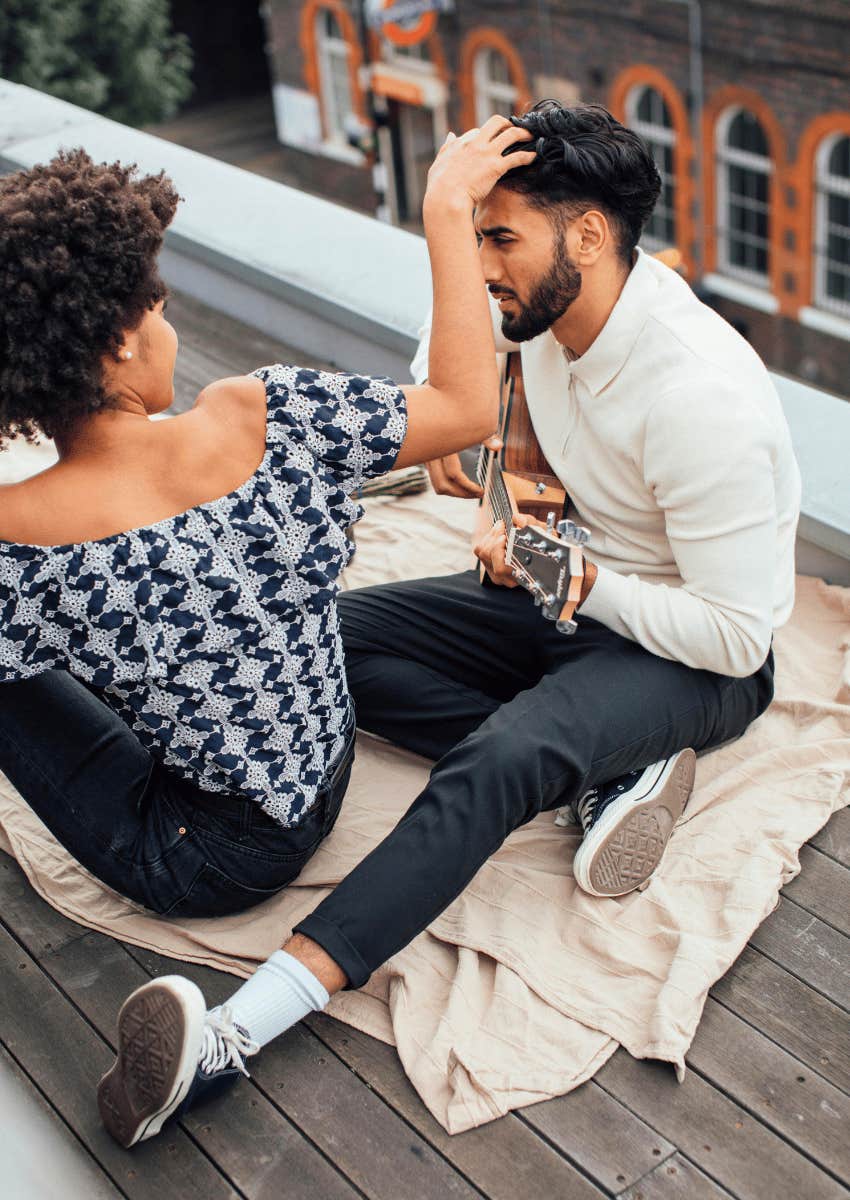 partner playing with your hair should be appreciated more