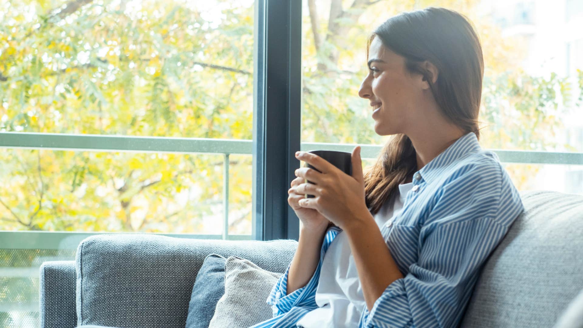 routine dependent woman who feels less motivated when it's cold outside