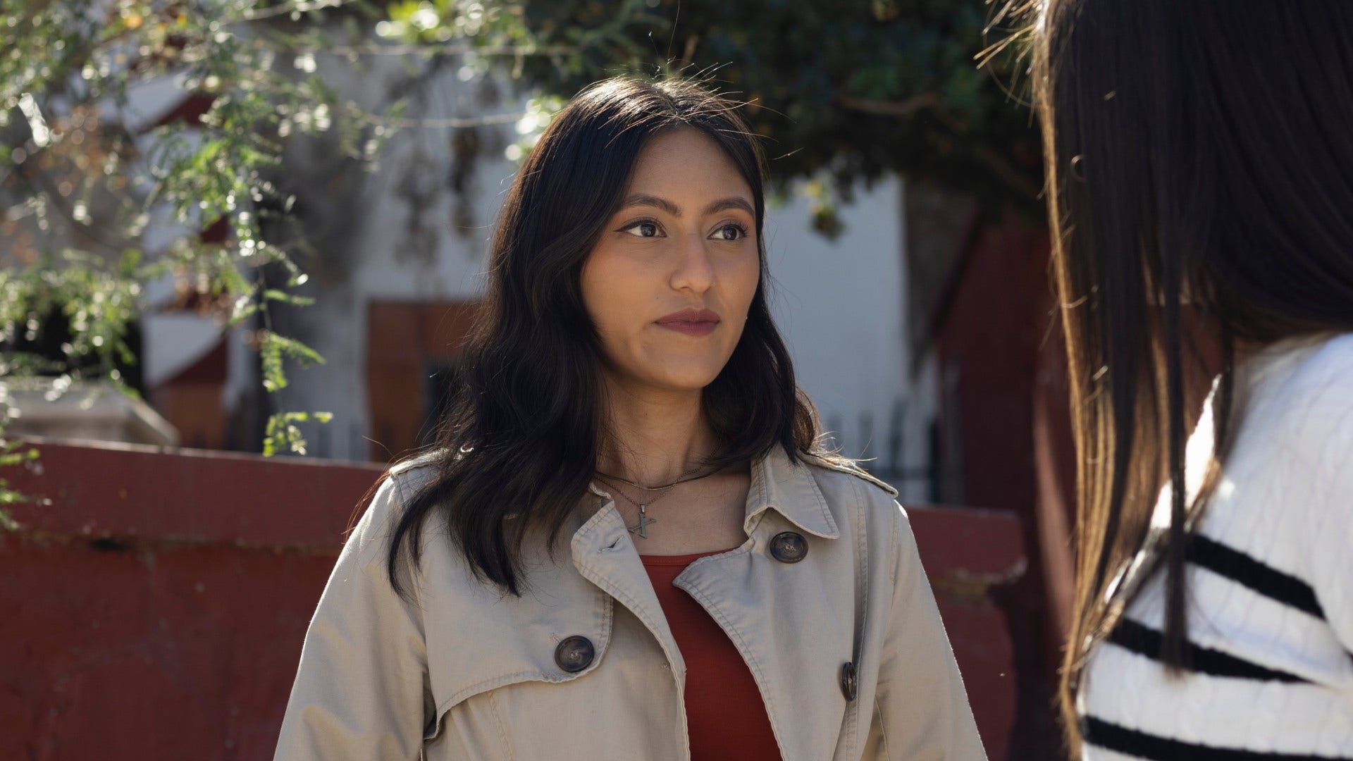 woman who values context over conclusions and wants to hear the full story