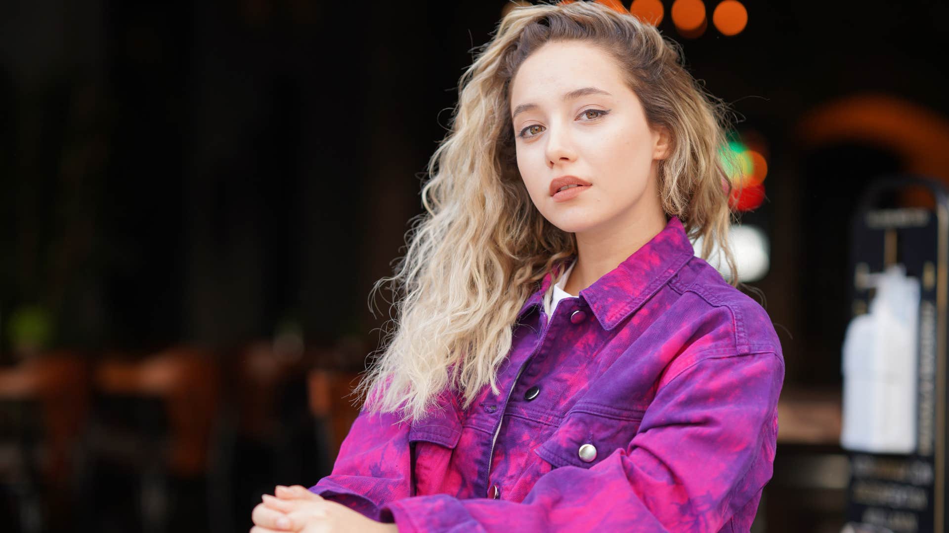 consistent woman wearing the same outfit every day