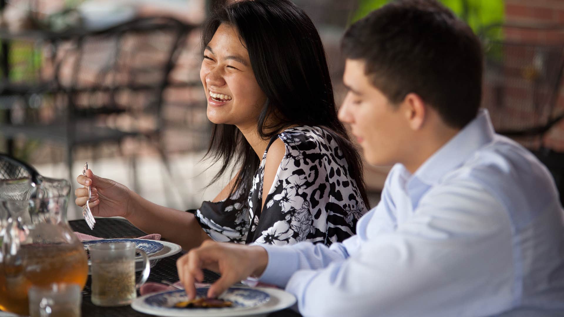 people who always want to split the bill at restaurants usually have these traits they are confident 