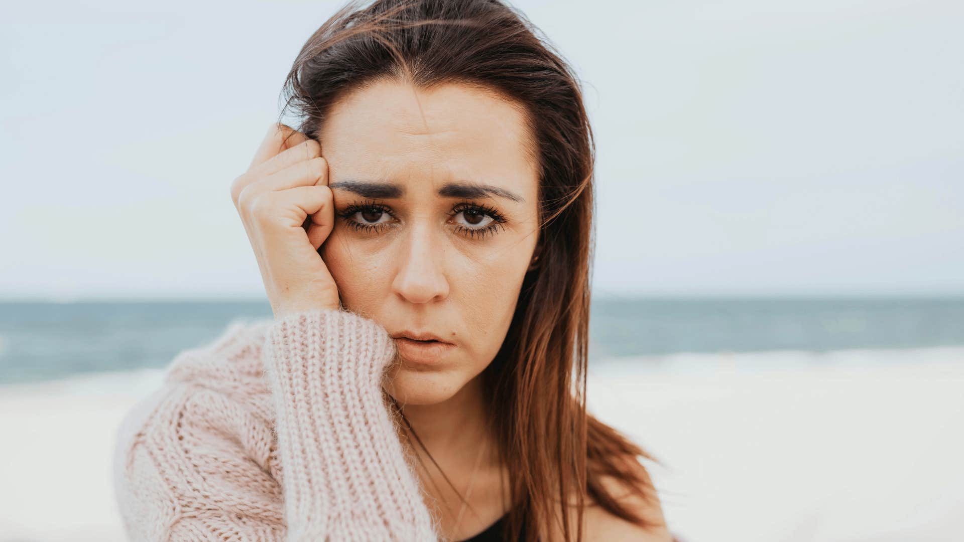 people who cry when others cry are comfortable expressing emotions openly