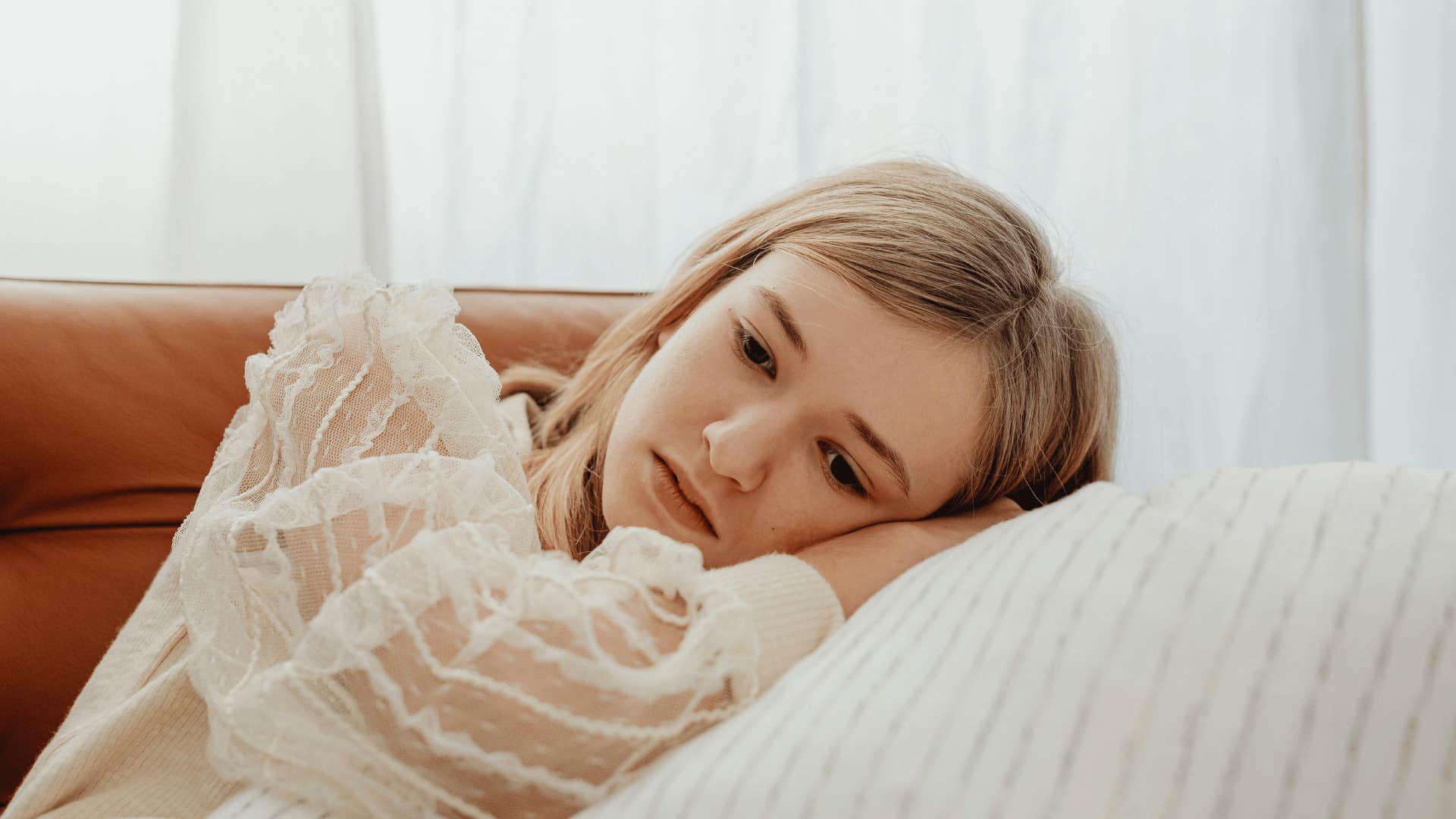 people who cry when others cry recognize pain