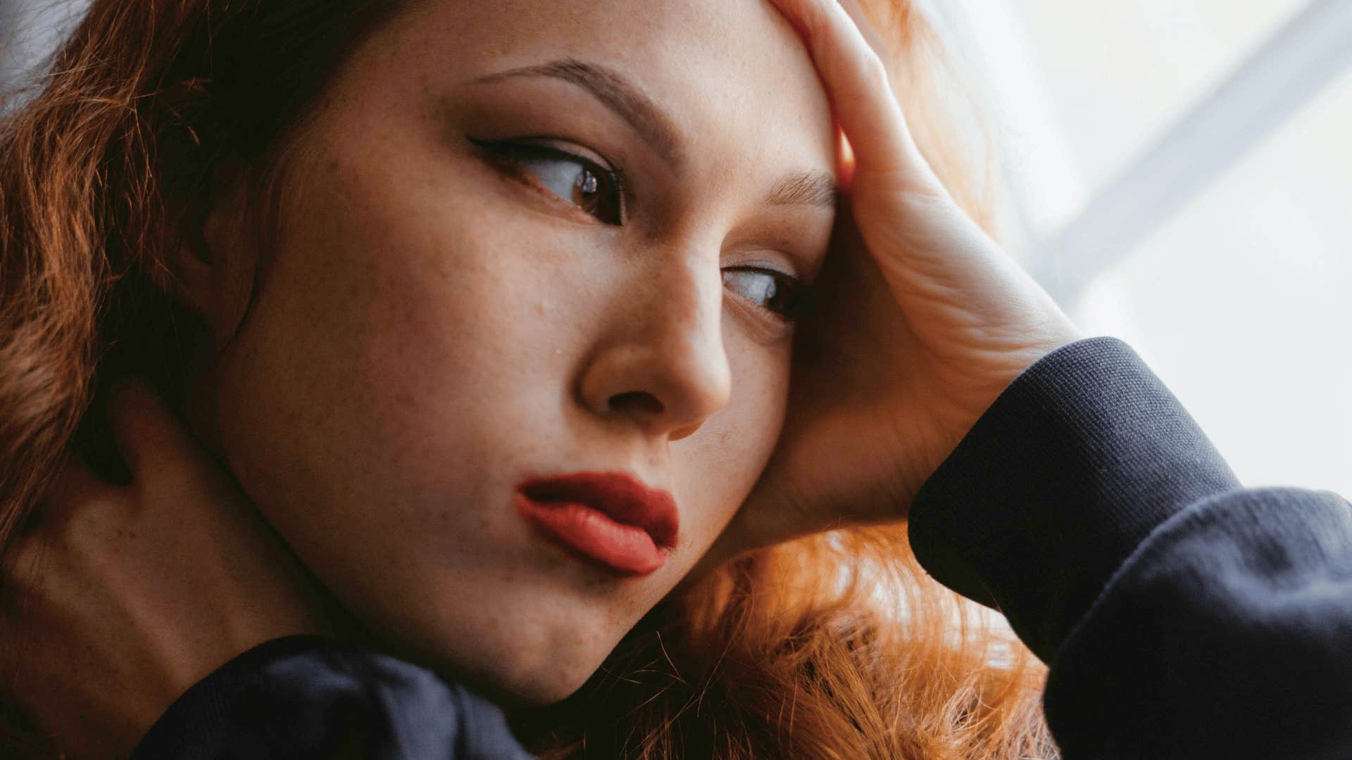 people who cry when others cry have thin emotional boundaries