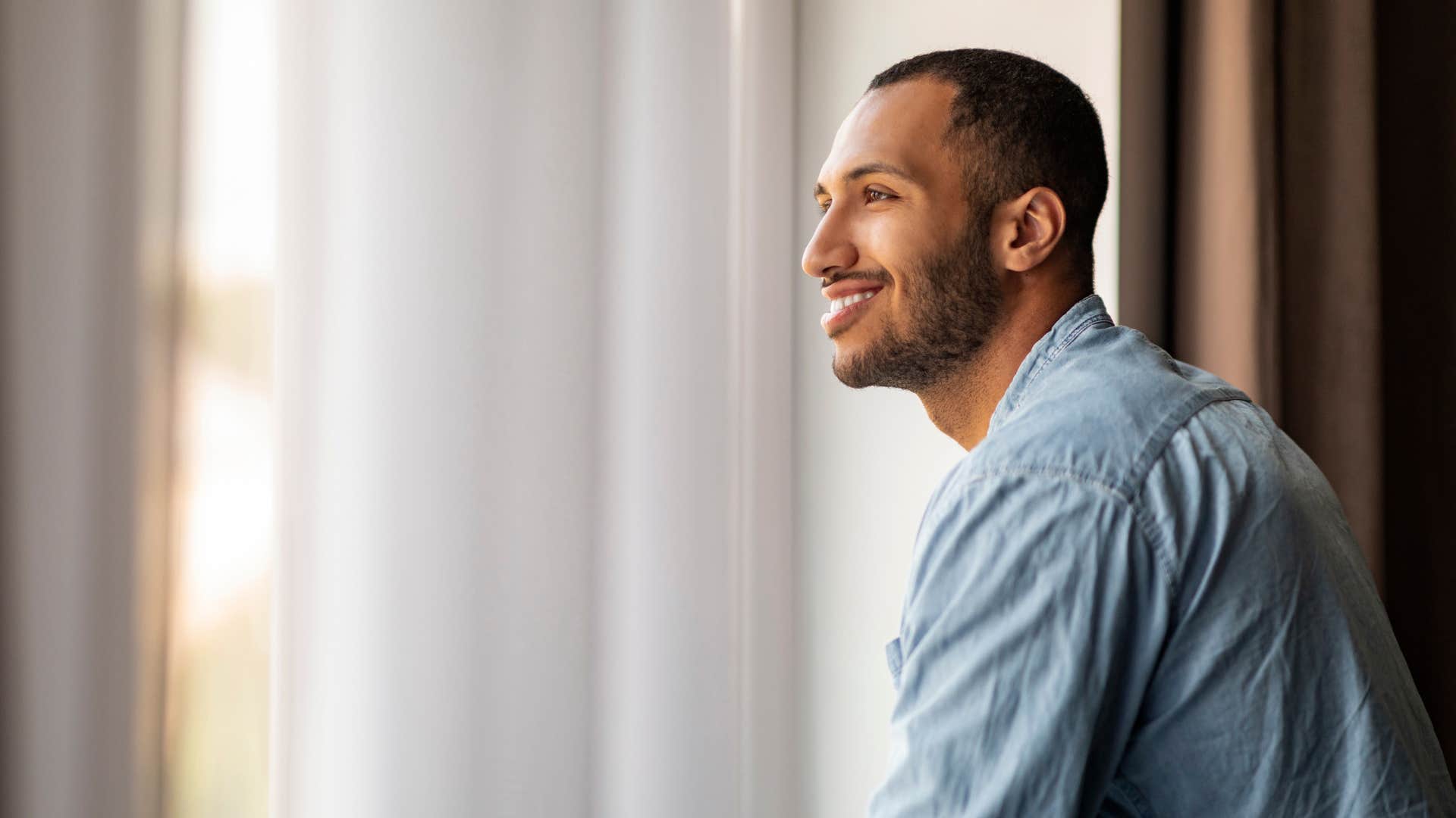 man who doesnt seek attention online knowing his values