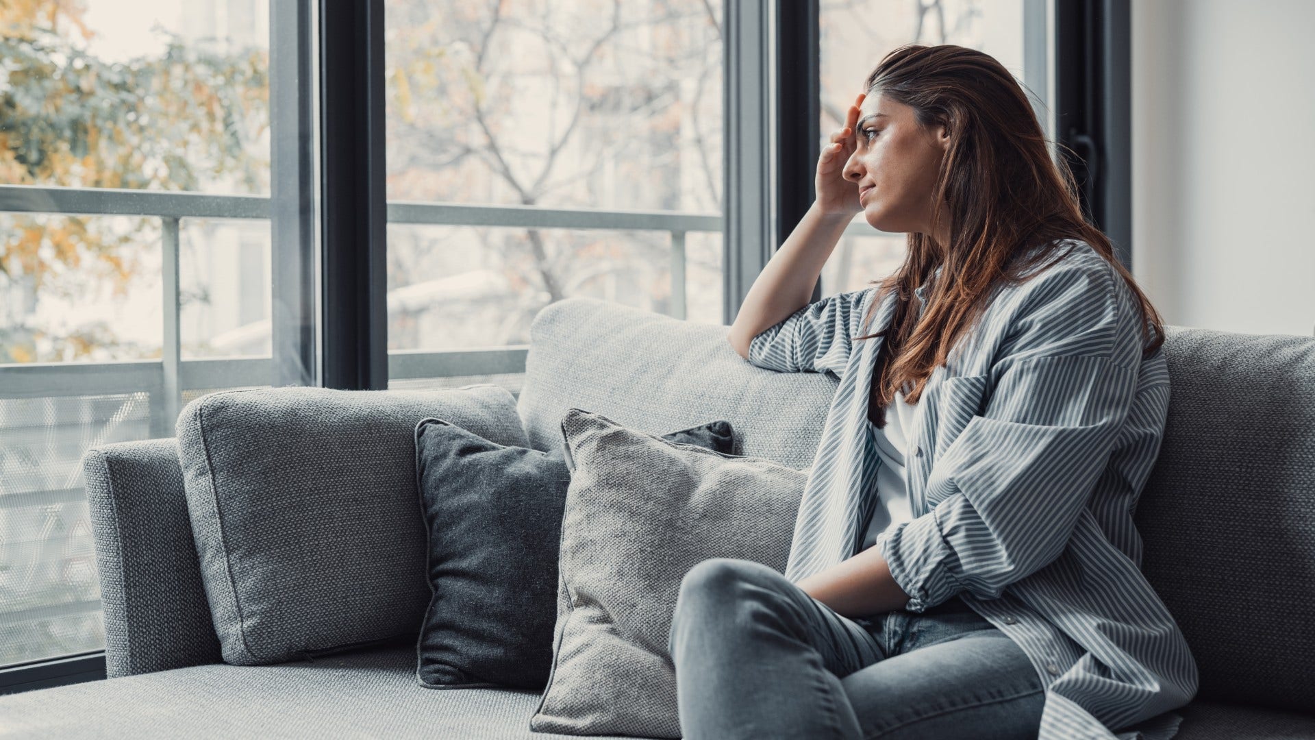 woman who doesn't want to hear others bad news who was expected to stay strong