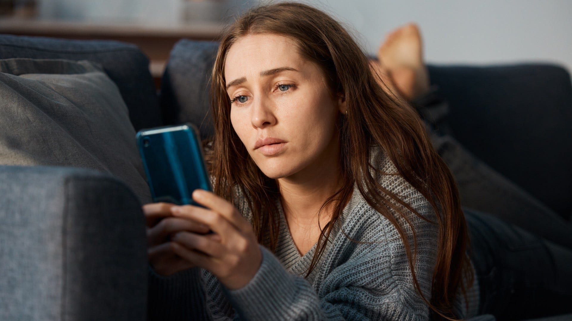 woman who doesn't want to hear others bad news feeling helpess
