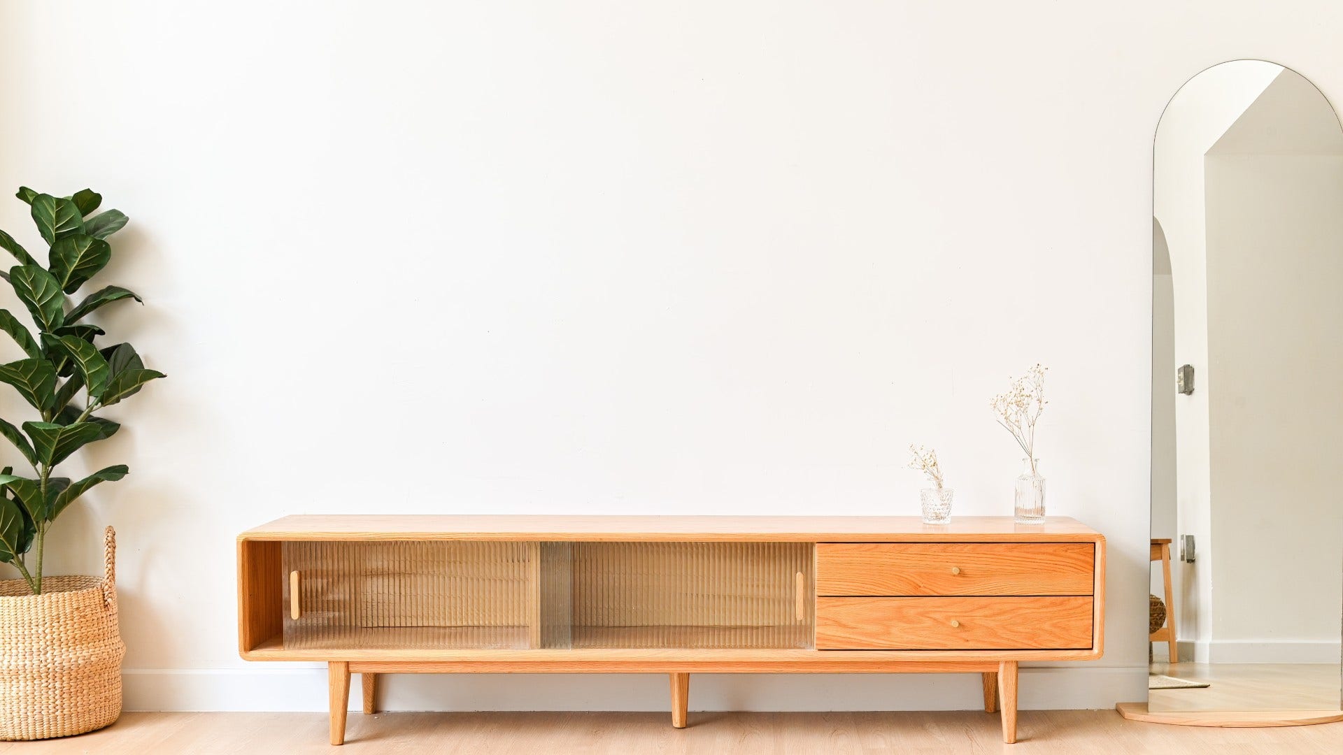 person who has minimal wall decor and hasn't printed a photo in years