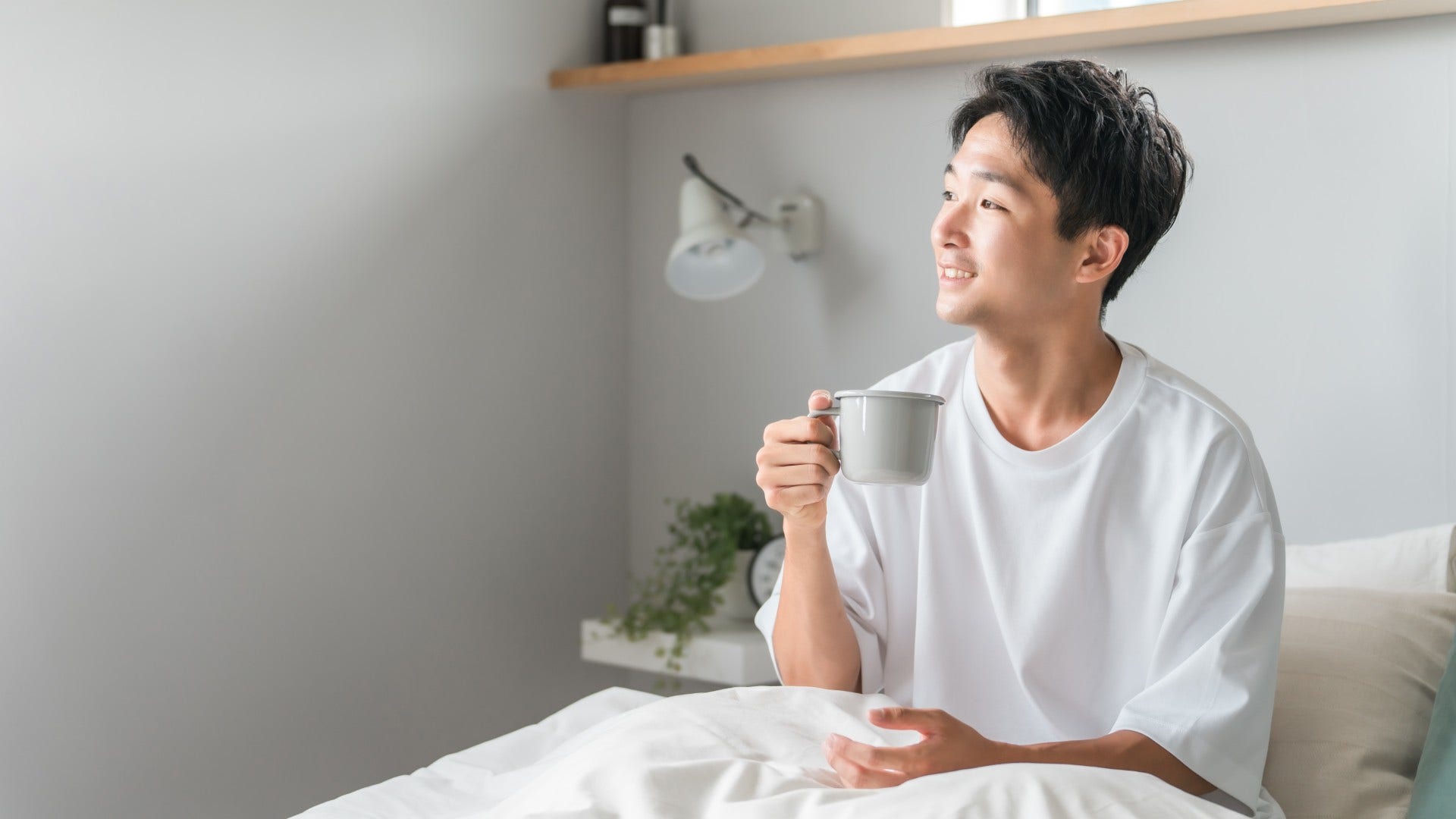 man who wakes up before alarm goes off is future oriented