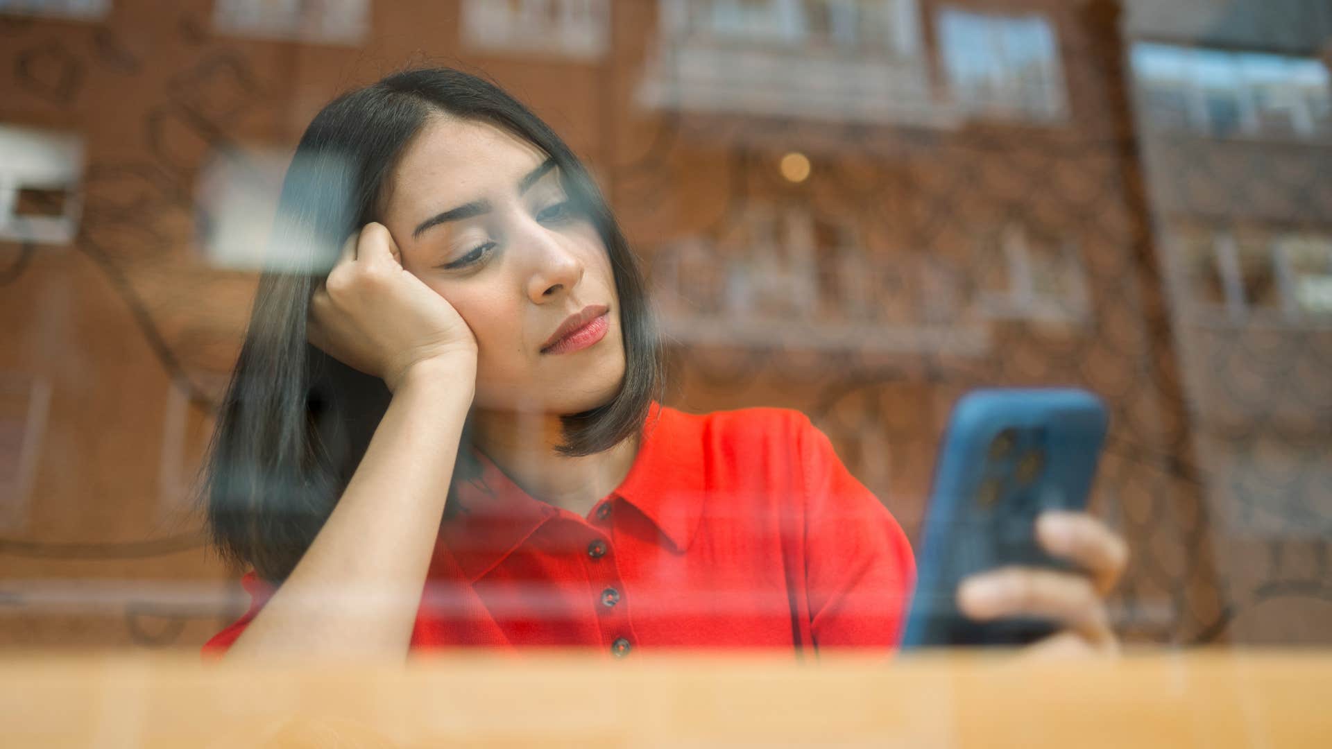 deep thinker zones out in boring conversations