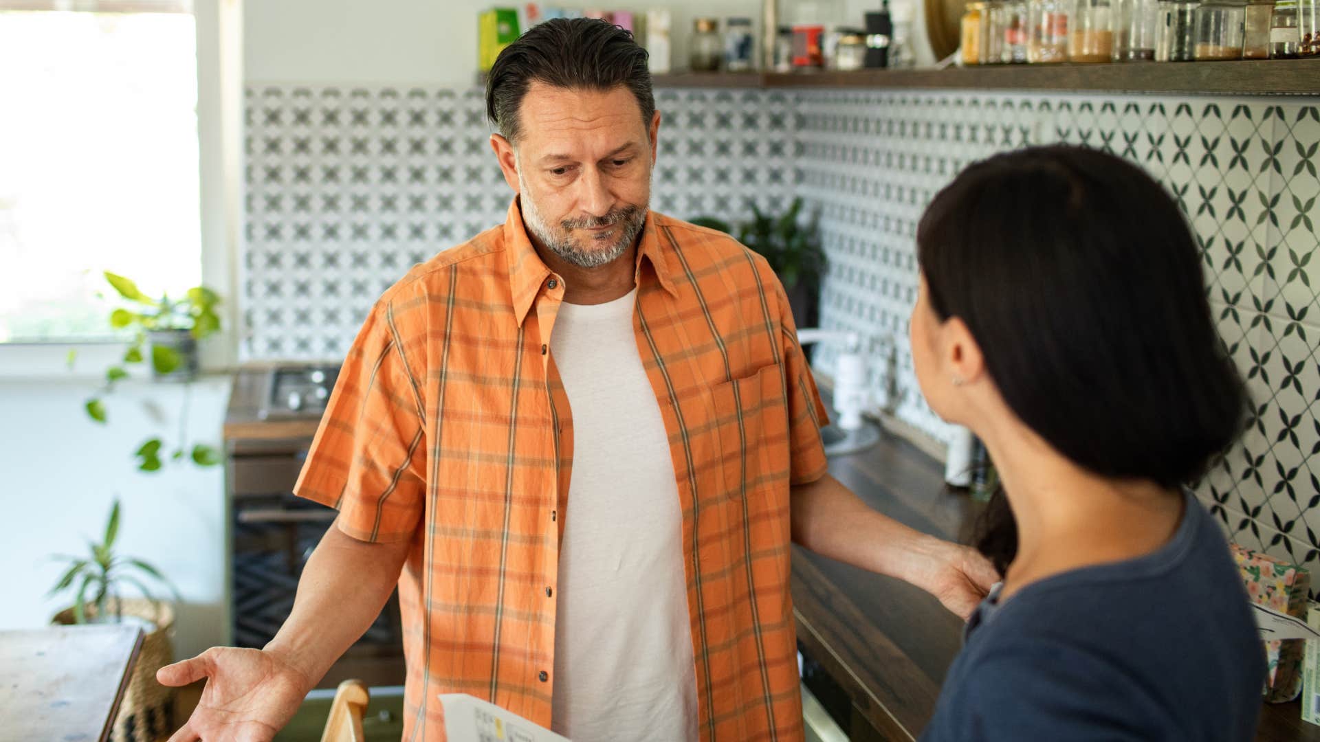 man telling partner I don't agree during argument