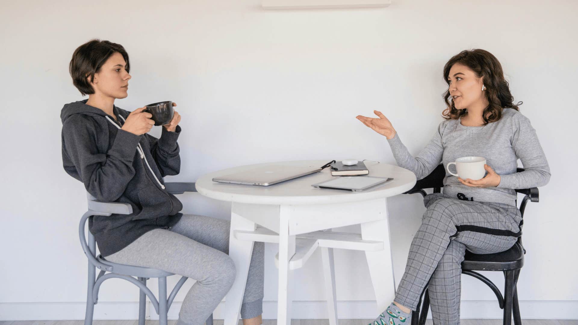 realizing you're not crazy after talking to friend helps with constantly feeling anxious