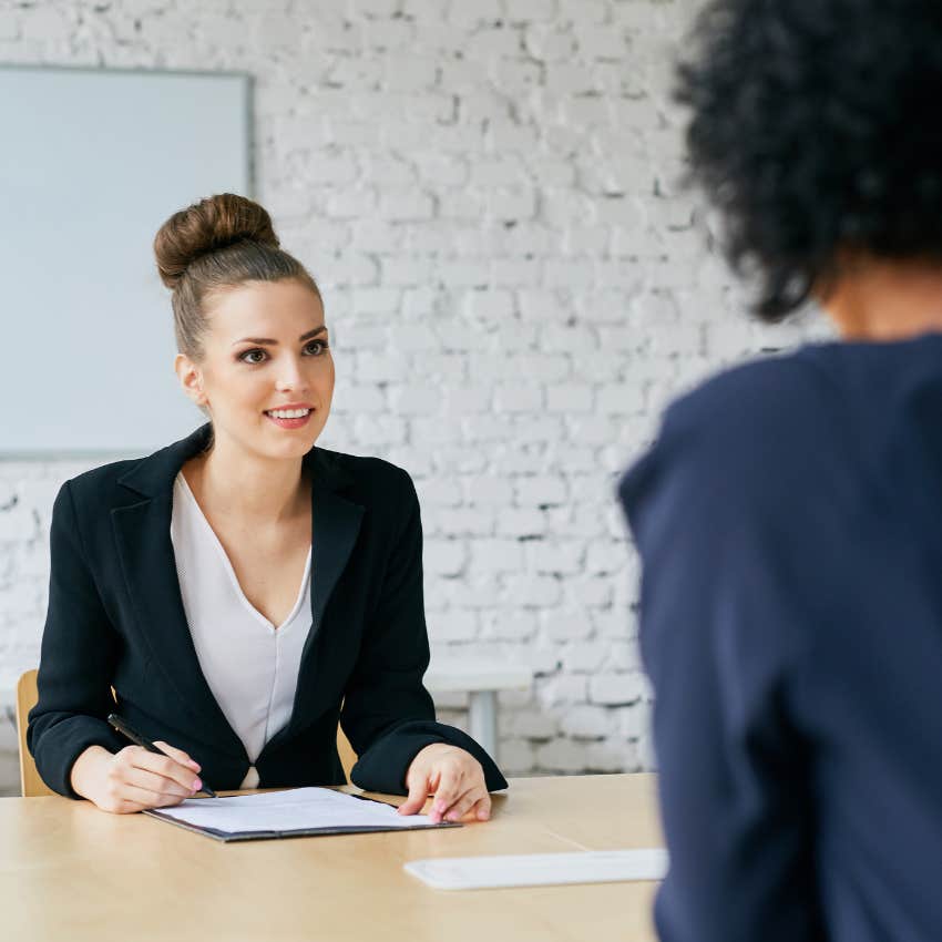 worker meeting with a reverse recruiter