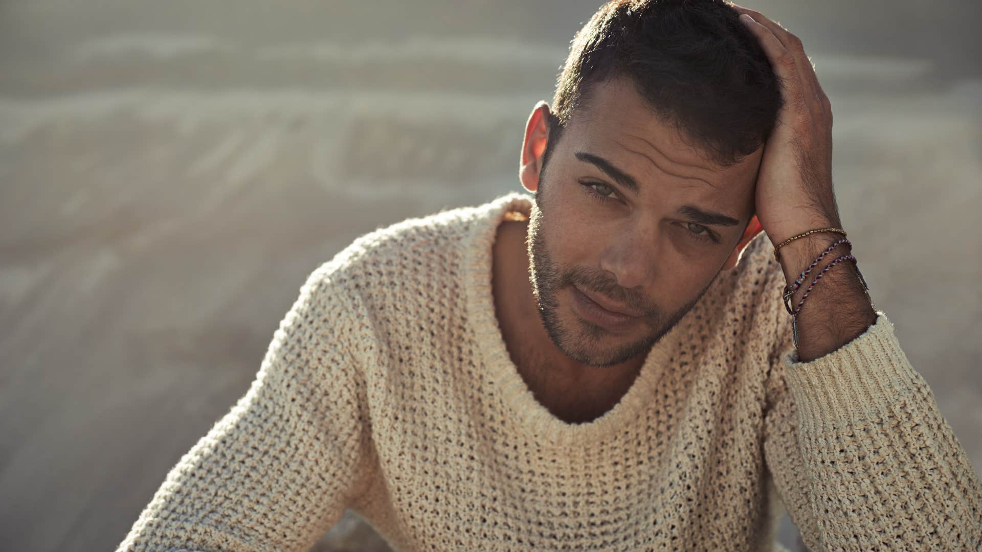 signs of a man who loves attention more than commitment he keeps things surface level