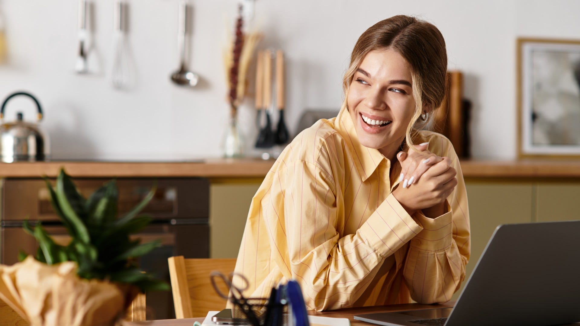 woman who speaks up when something is wrong as a sign she knows her worth