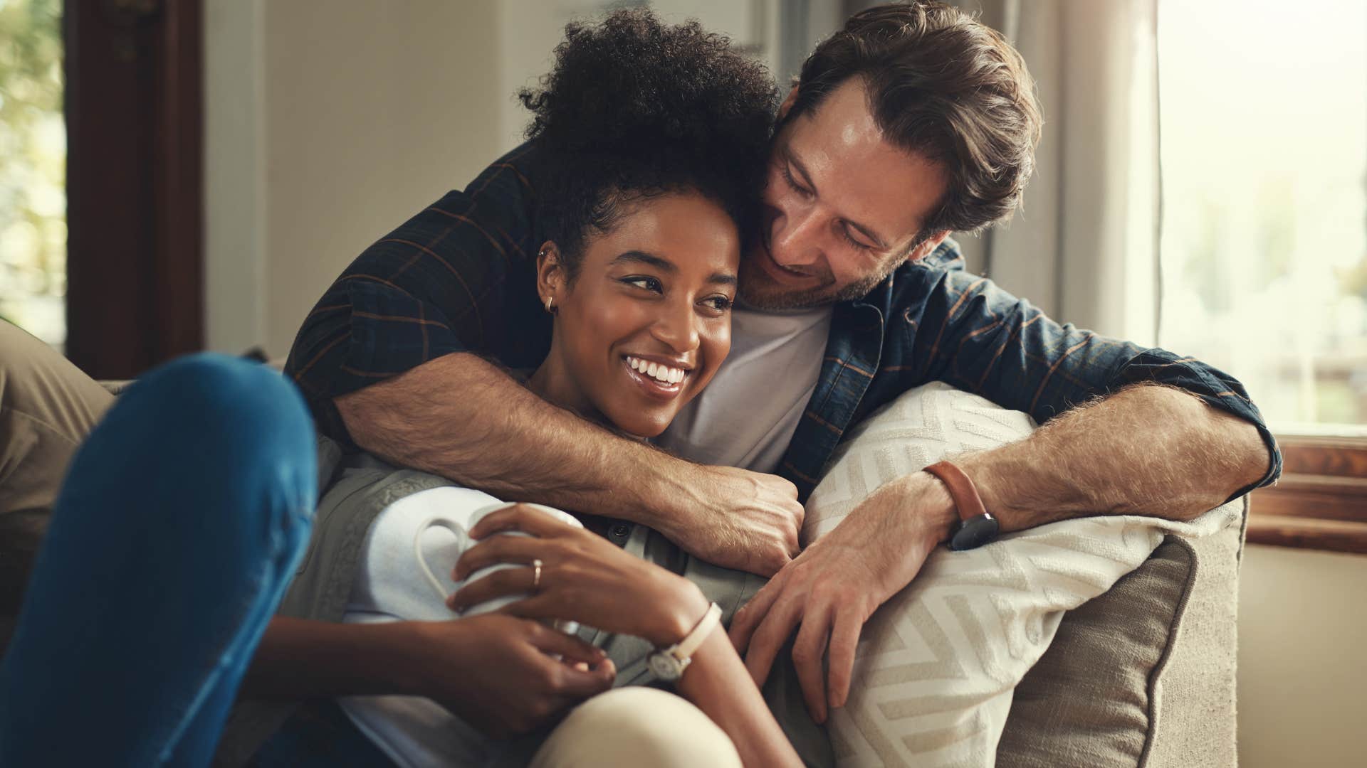 man snuggling date expecting intimacy before commitment