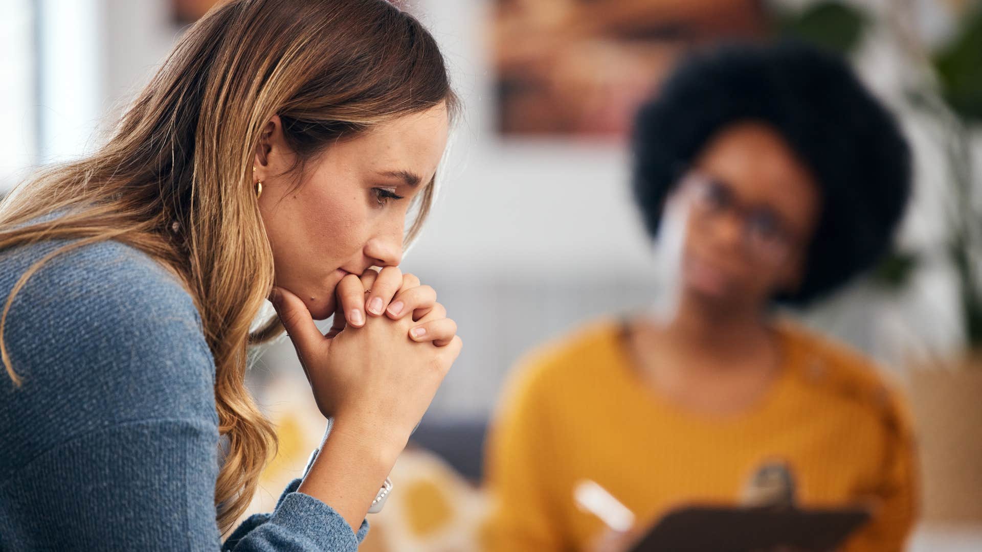 single woman in therapy