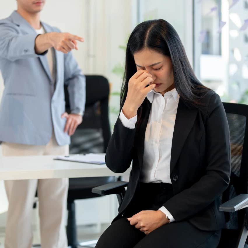 woman dealing with toxic boss would rather quit