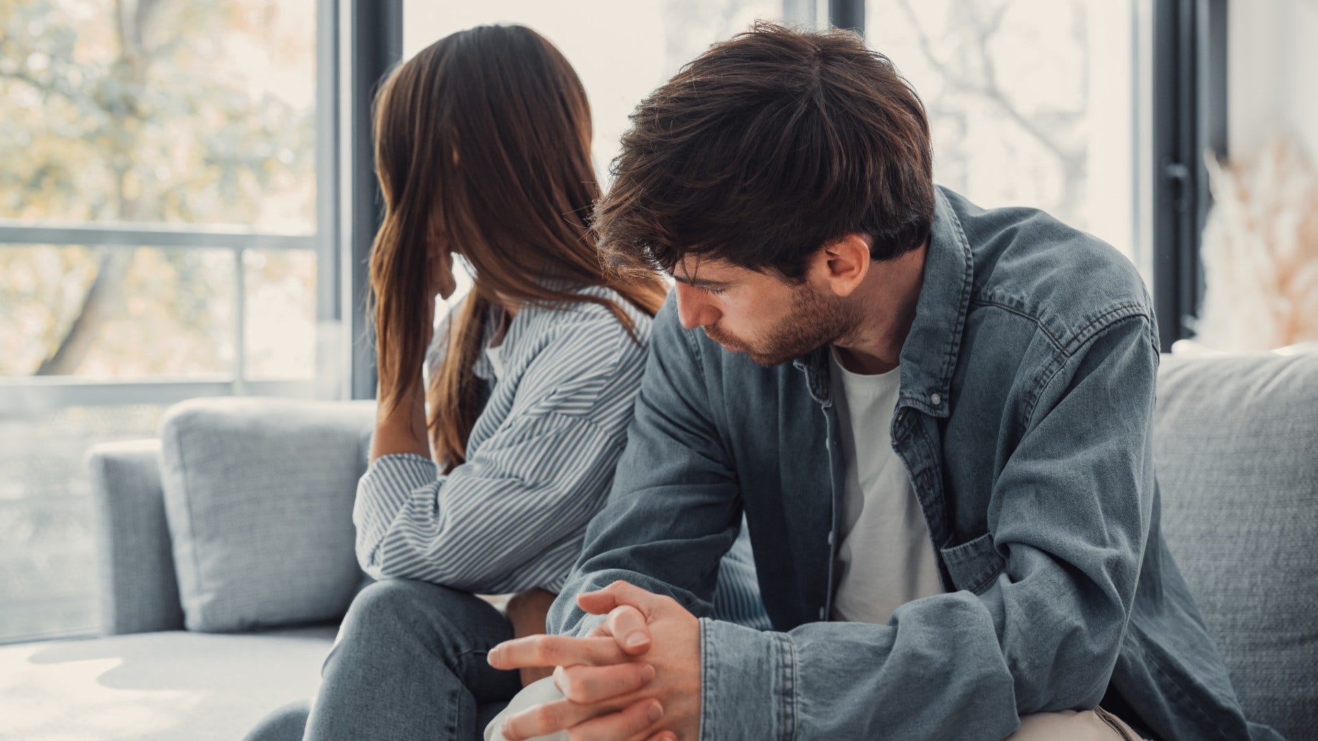 emotionally immature woman taking feedback as a personal attack that mess up healthy relationships
