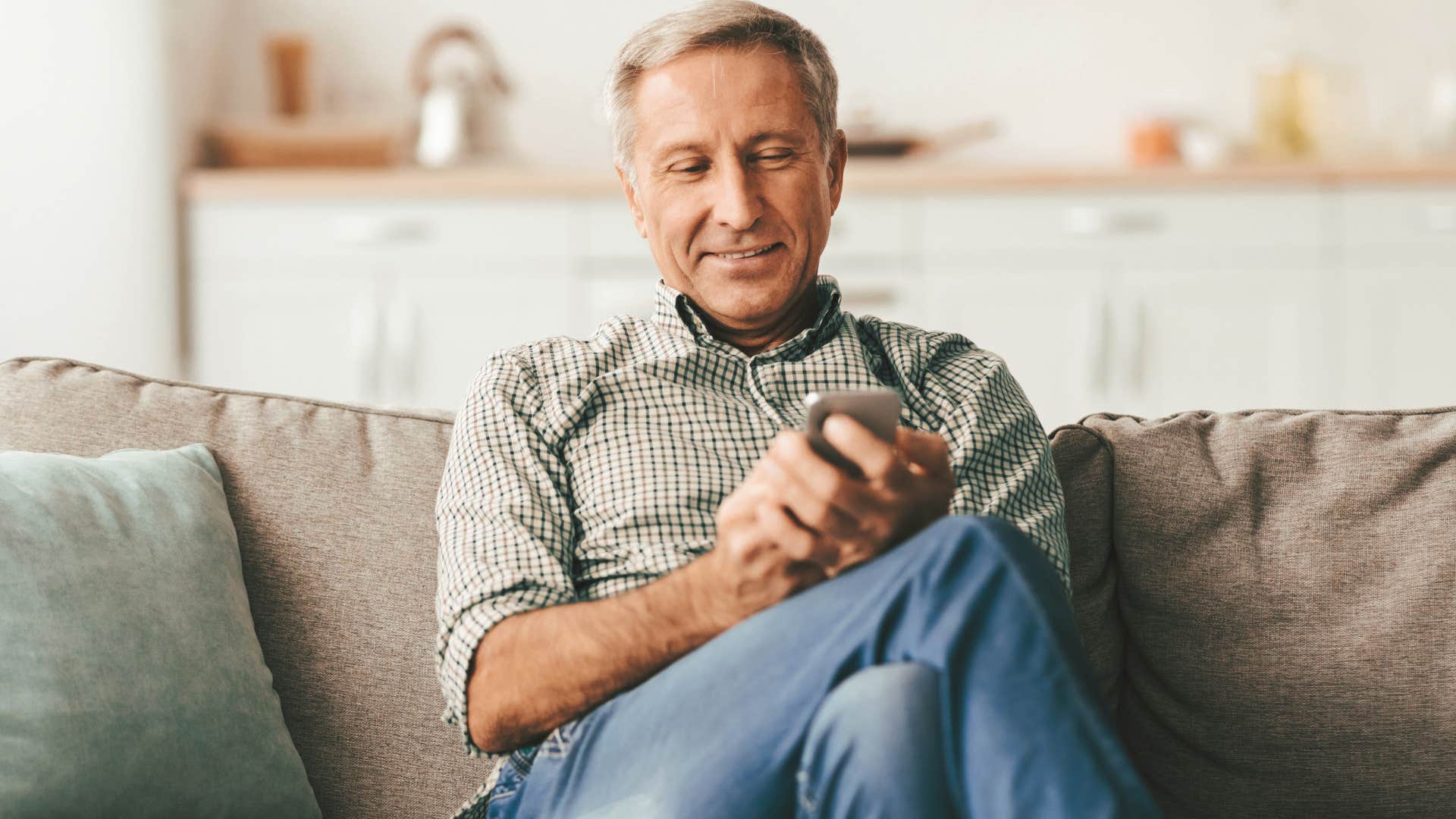 Man who's clear about their intentions texting on his phone.