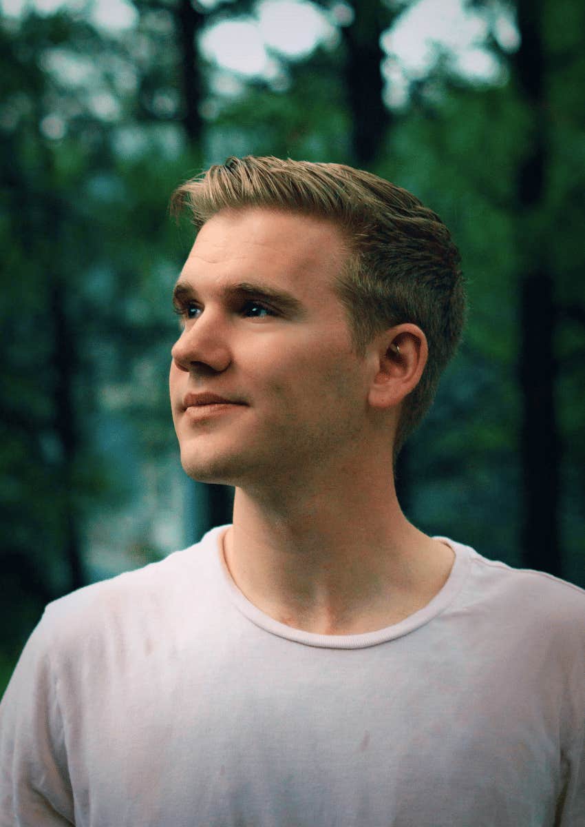 the importance of trustworthiness in a relationship