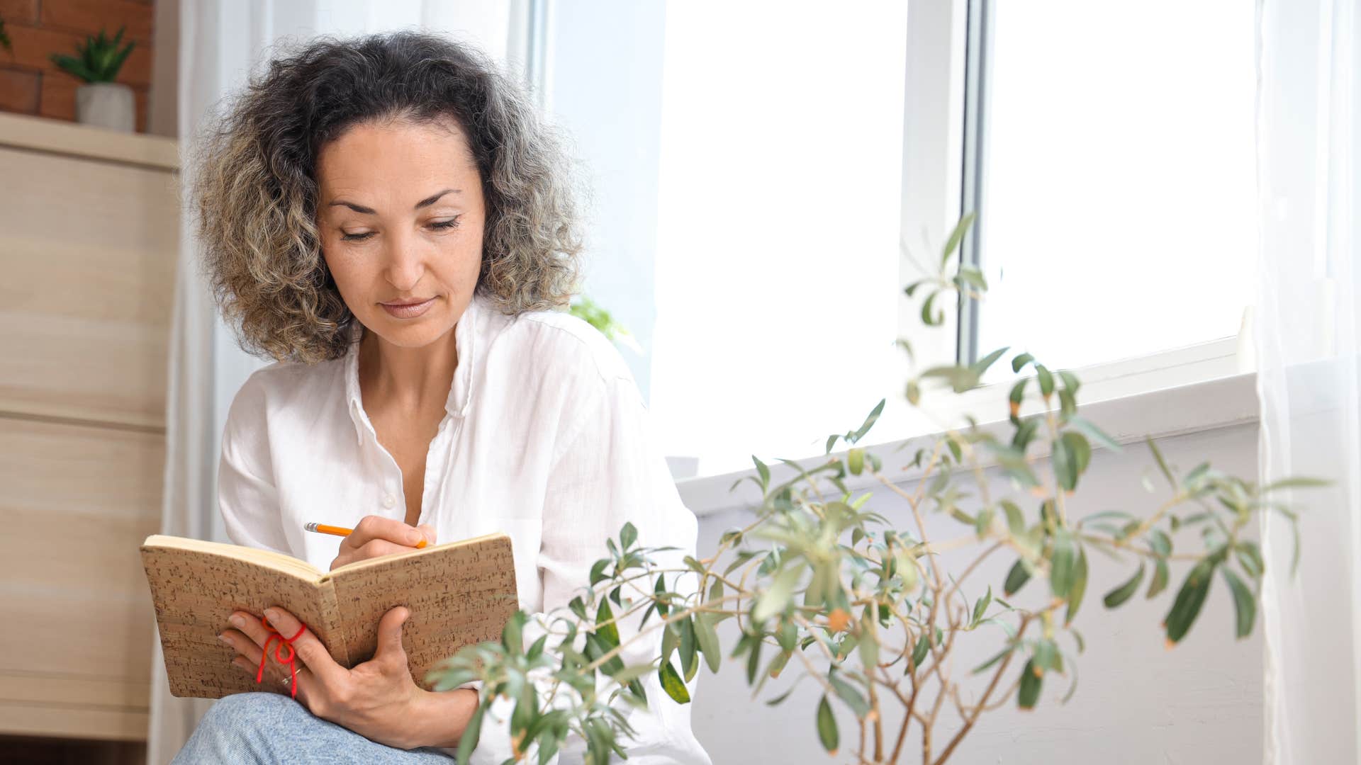 woman who married a blue-collar man planning around his early mornings and long shifts