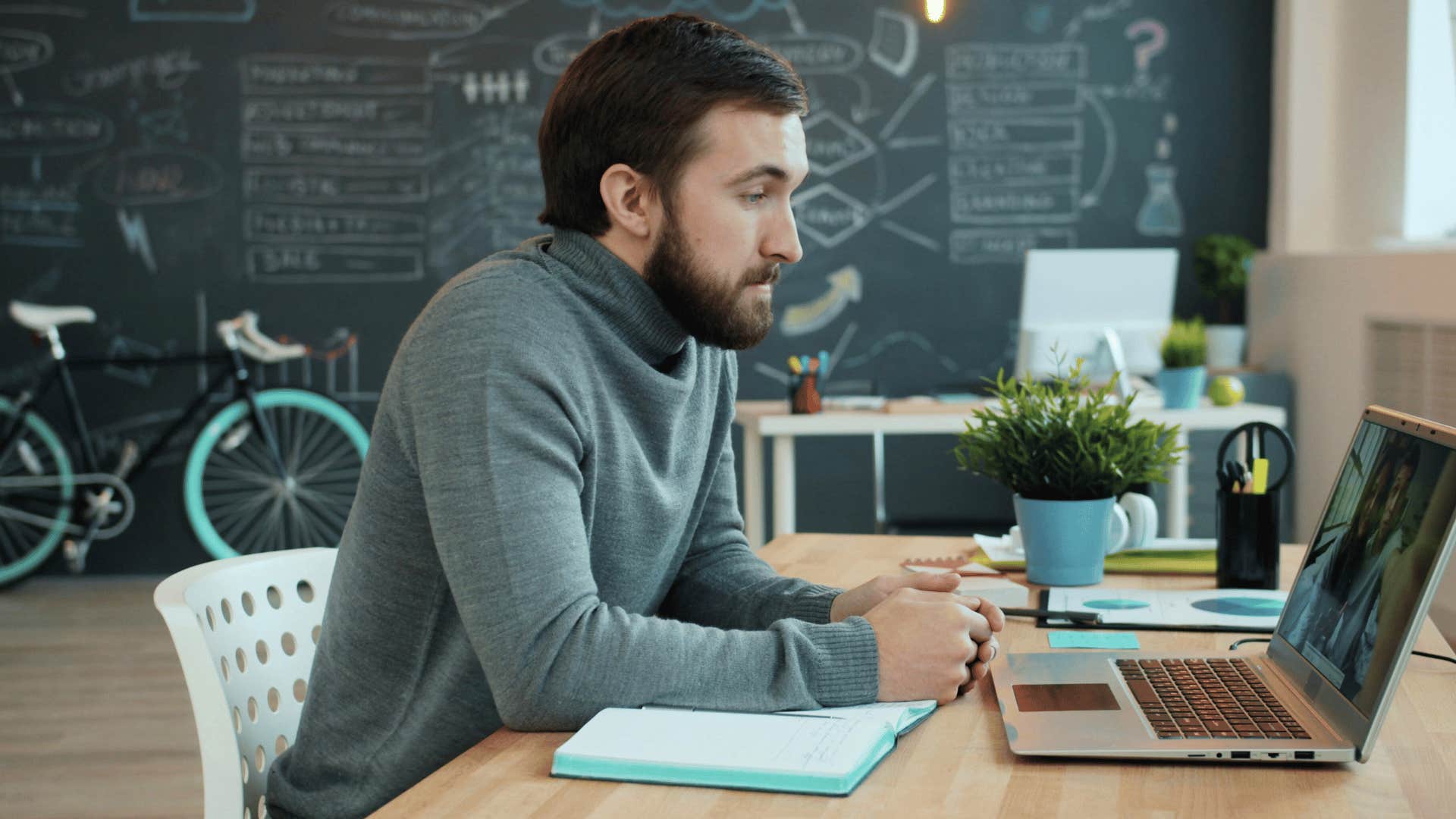 before quitting a stable job figure out whether you hate your job or your workplace