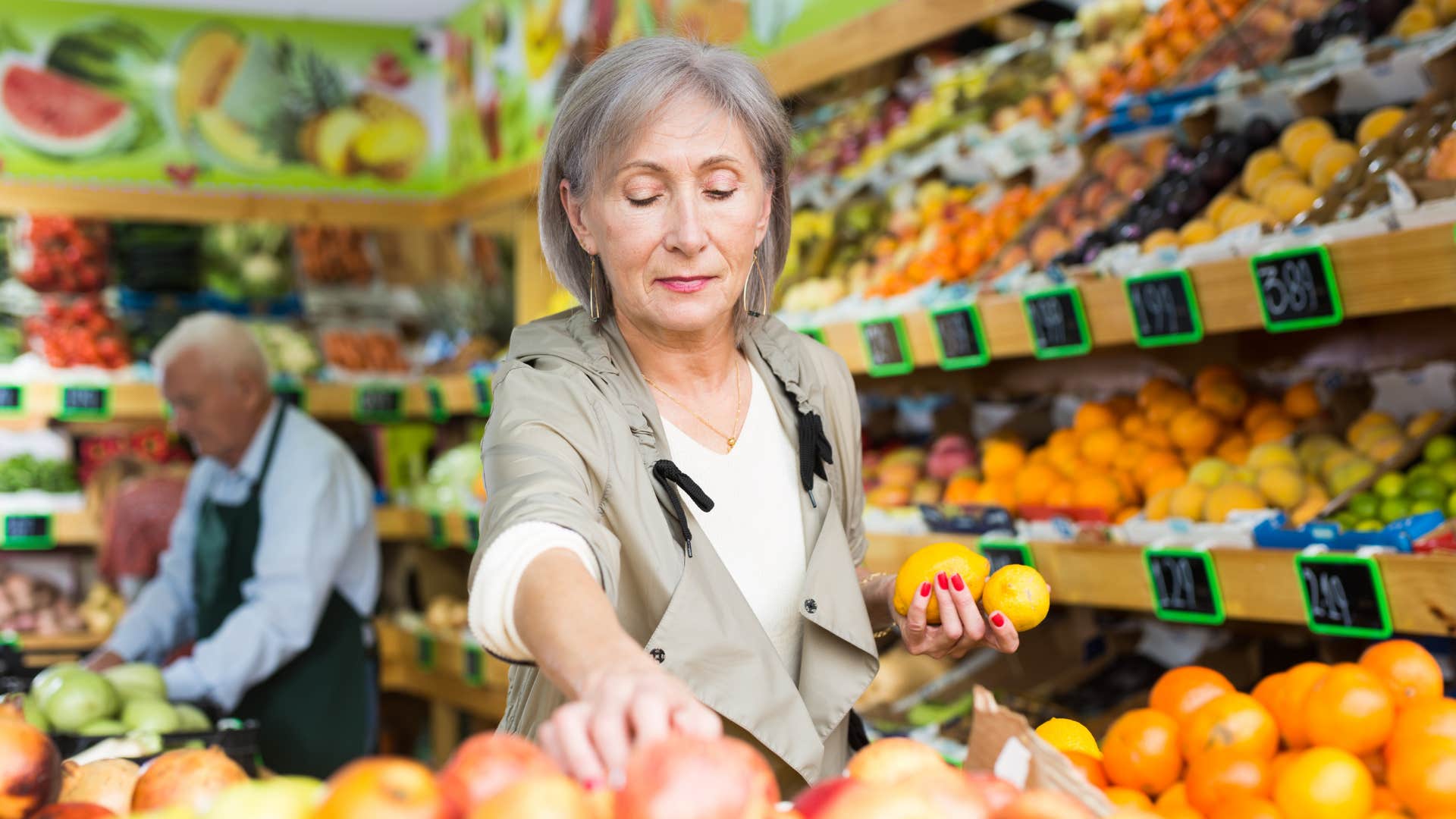 older person chooses fruit to cut out sugar