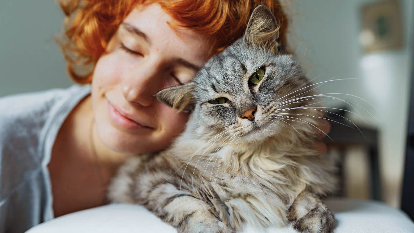 Research Shows Cat People Usually Have These 8 Highly Intelligent Traits