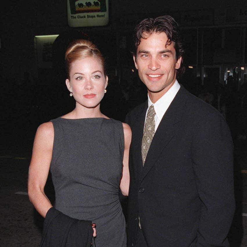 Christina Applegate and Johnathon Schaech in 1998