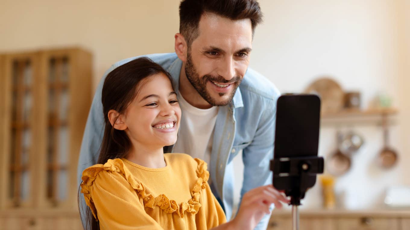 Dad Worries He ‘Messed Up’ His Kids By Spending Years Traveling Full-Time As A Family For A YouTube Channel