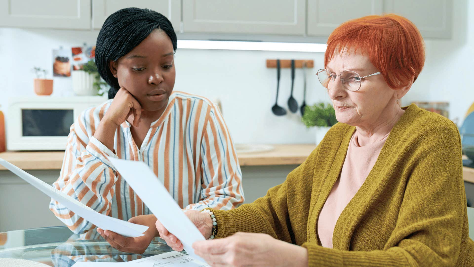 early sign of dementia most don't recognize is having a hard time managing money