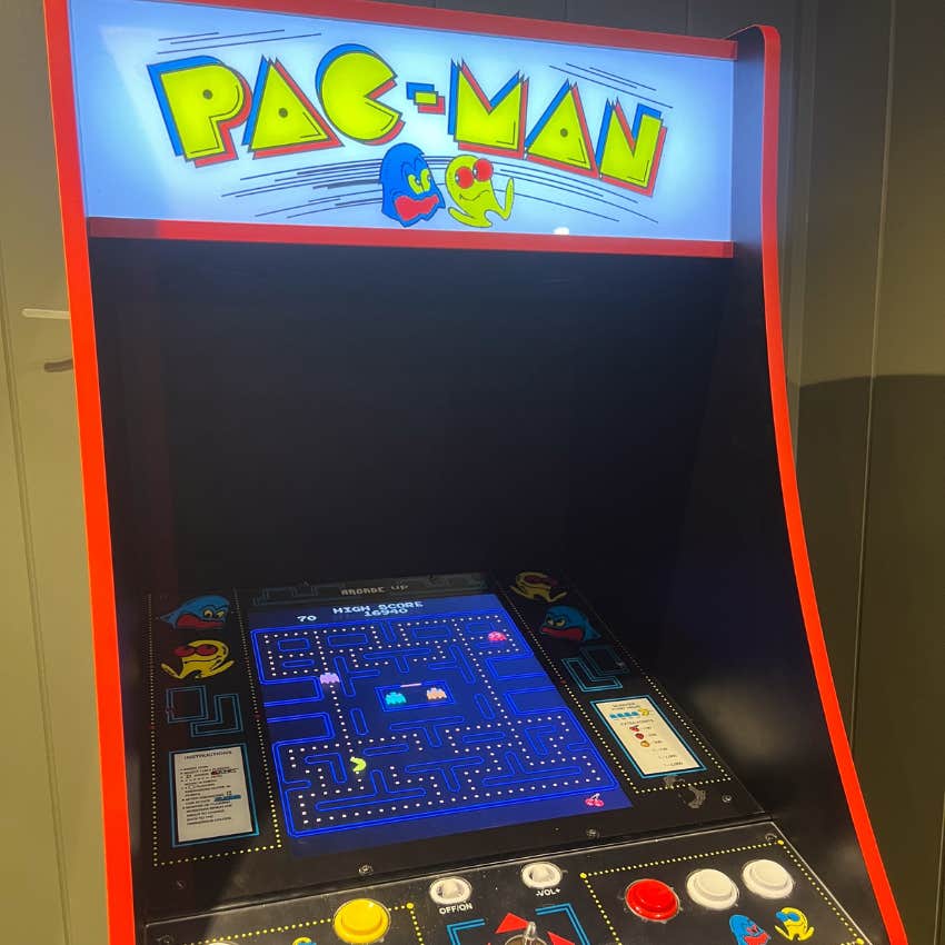 full-size arcade version of Pac-Man on '80s kids who grew up rich had them in their homes