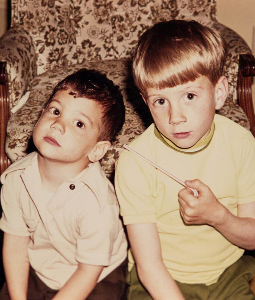 retro image of two eager 1950s kids