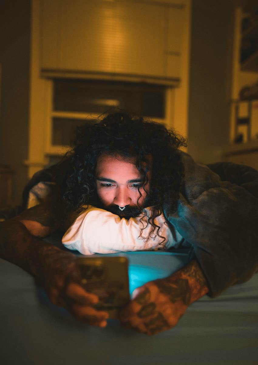 excessive screen time is a brain damaging habit