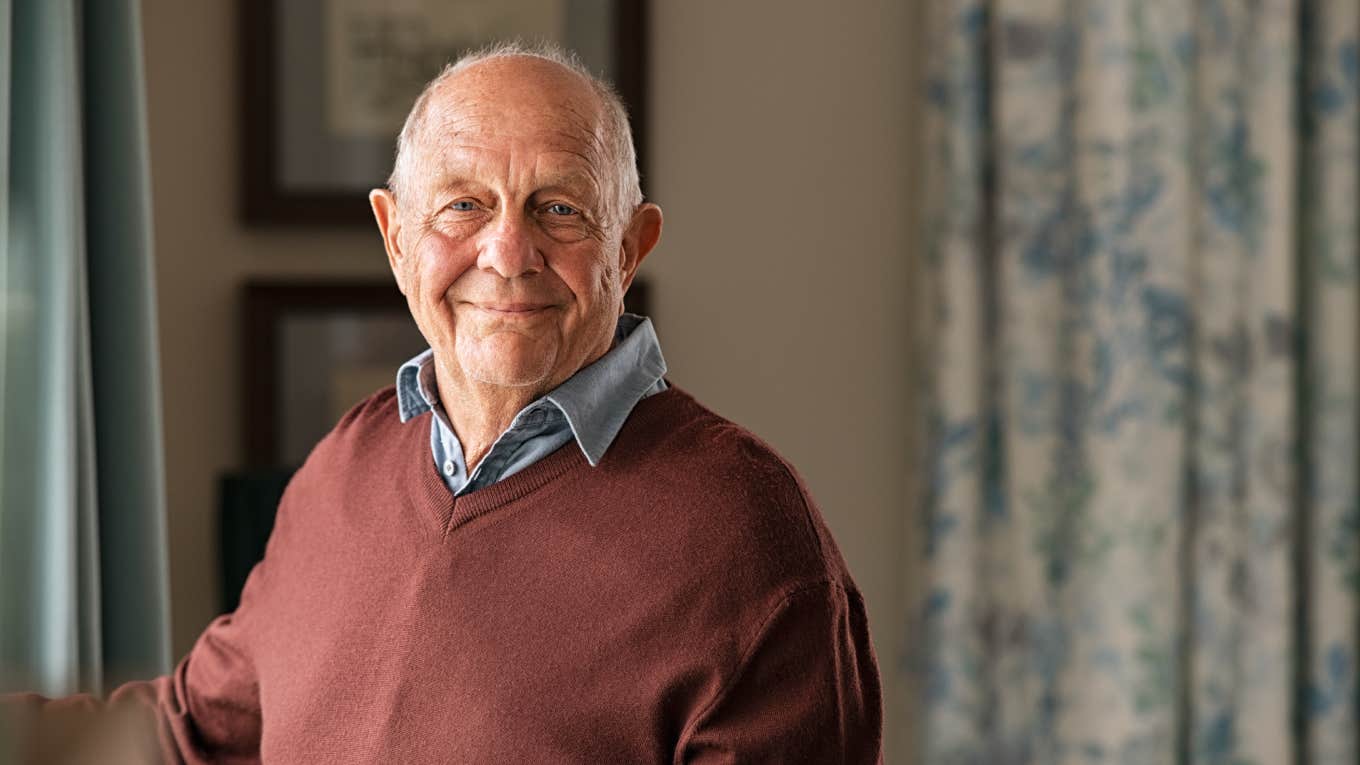 Family Makes Elderly Food Delivery Man A Millionaire After Watching Him Struggle To Deliver Their Order