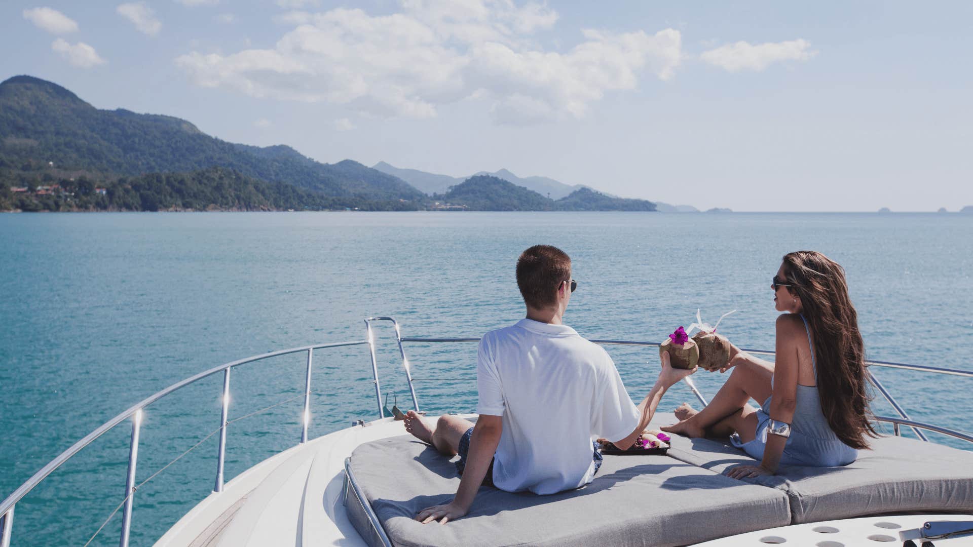 high class experiences that separate truly wealthy people from the rest of humanity yachting