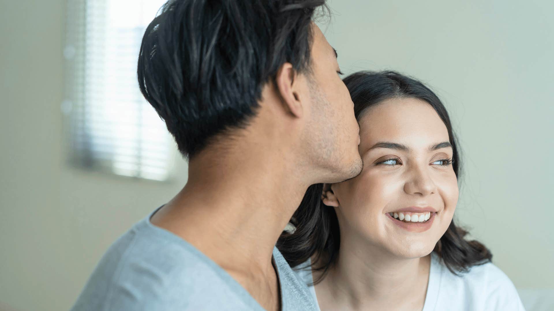 highly sensitive partner have a heightened sense of smell