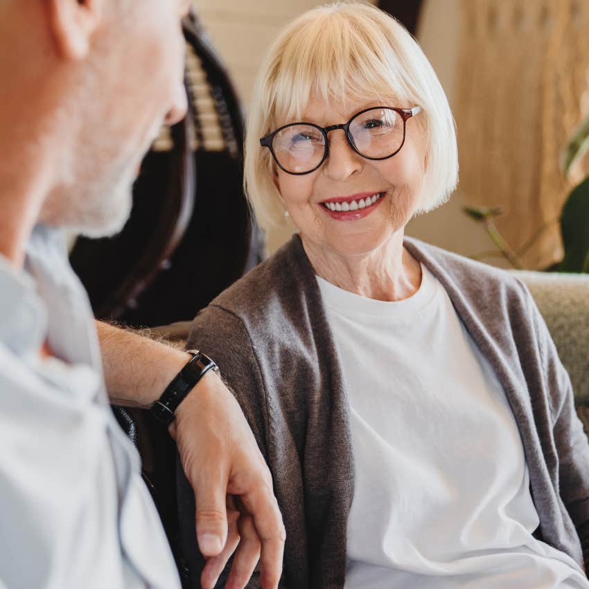 woman who appreciates silence smiling at a stranger in public