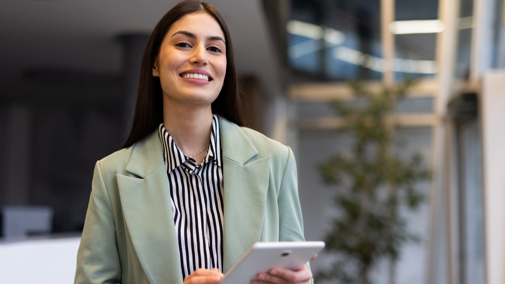 woman whose parents let her figure things out on her own as she knows how to manage frustrations